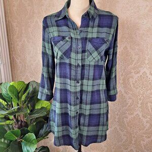 Derek Heart Size Medium Blue/Green Plaid Flannel Shirt 3/4 sleeves Button Up EUC
